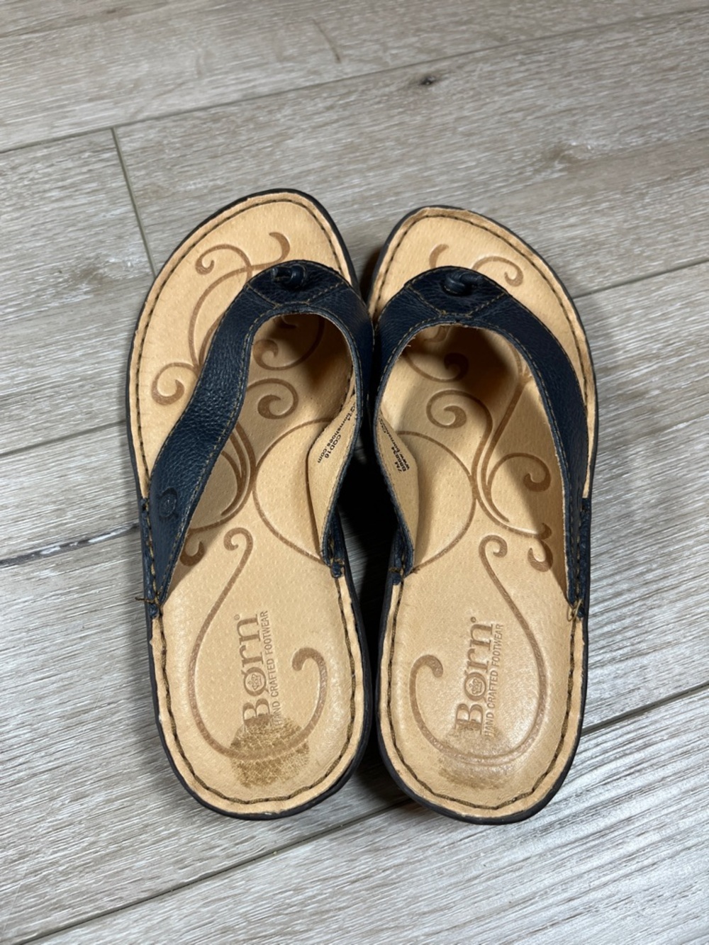 Born Blue Leather Toe-Post Sandals with Tan Footbed size 7 - Picture 5 of 6